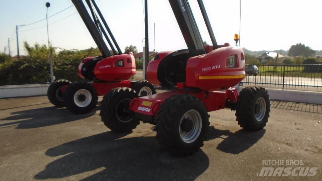 Manitou 200 ATJ Ανυψωτήρες με αρθρωτό βραχίονα