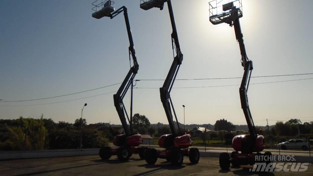 Manitou 200 ATJ Ανυψωτήρες με αρθρωτό βραχίονα