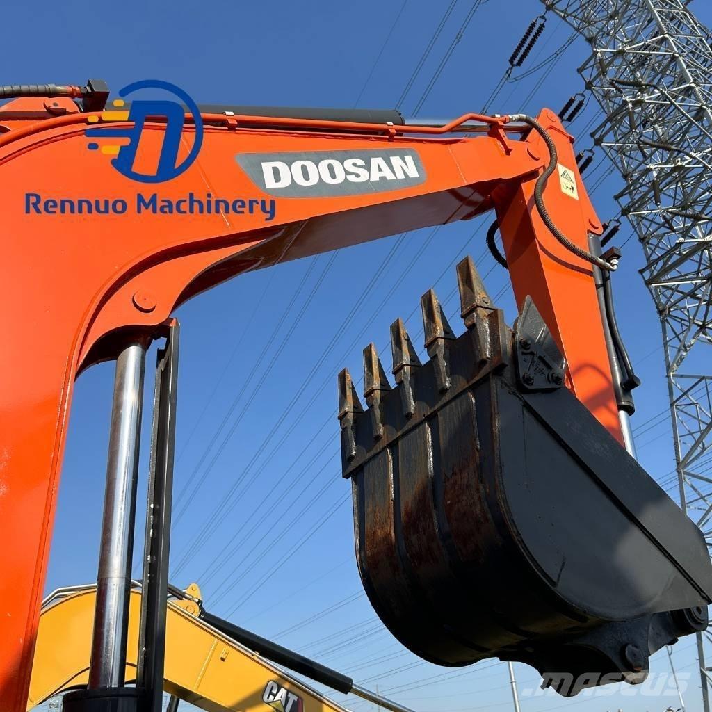 Doosan DX 60 Εκσκαφείς με ερπύστριες