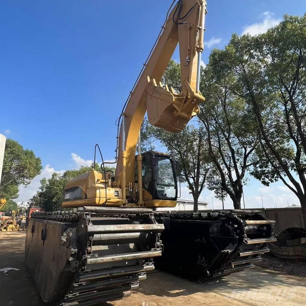 CAT 320 C Αμφίβιοι εκσκαφείς