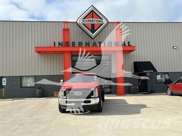 Ford F550 SD Φορτηγά Kαρότσα με ανοιγόμενα πλαϊνά