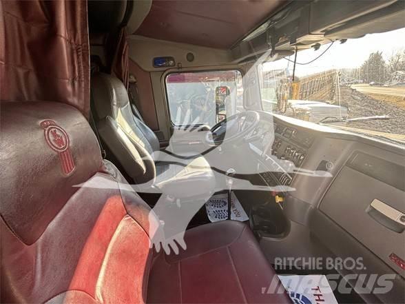 Kenworth T660 Τράκτορες
