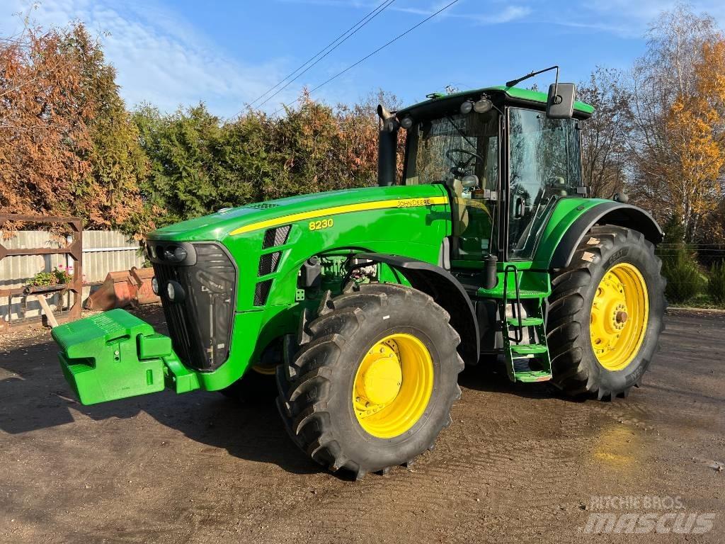 John Deere 8230 Τρακτέρ