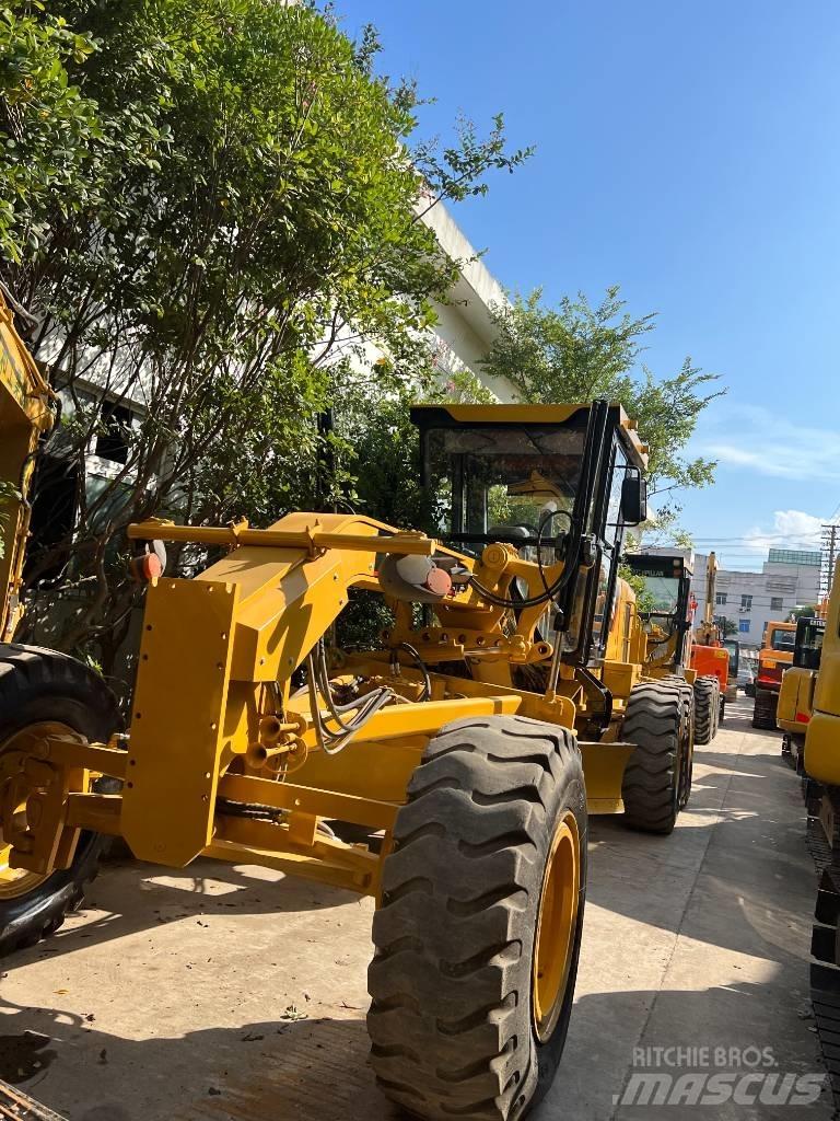 CAT 140K Γκρέιντερς