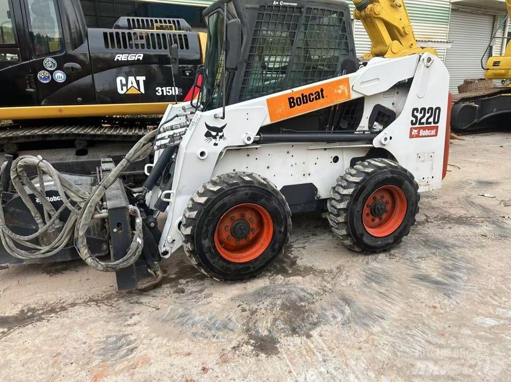 Bobcat S 220 Φορτωτάκια