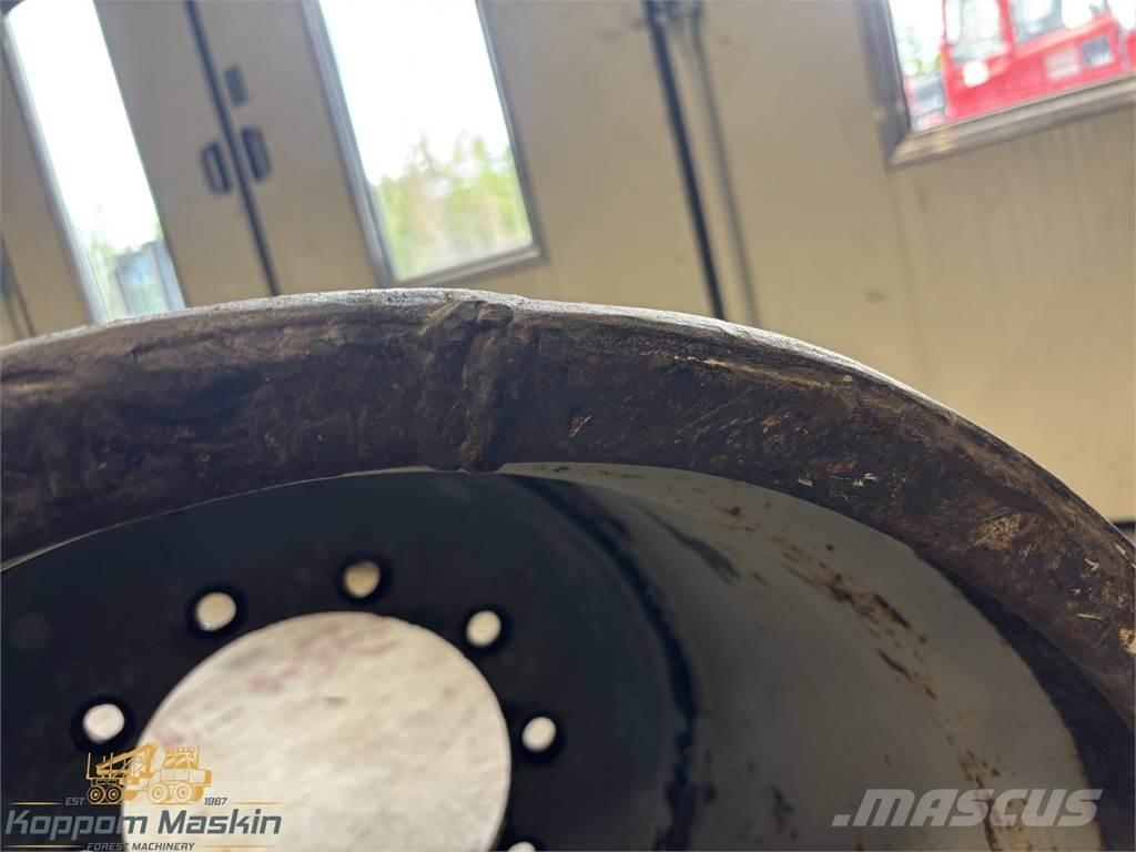 Valmet 890 24x26,5 Ελαστικά και ζάντες