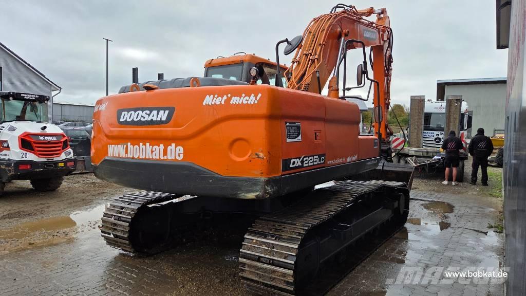 Doosan DX 225 LC Εκσκαφείς με ερπύστριες
