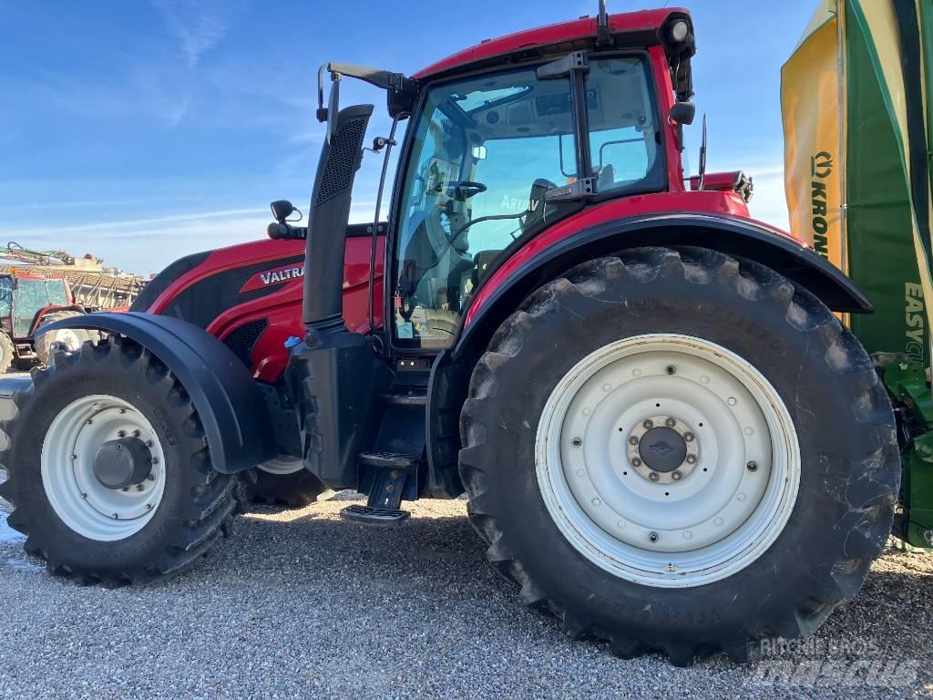 Valtra T234 V Τρακτέρ