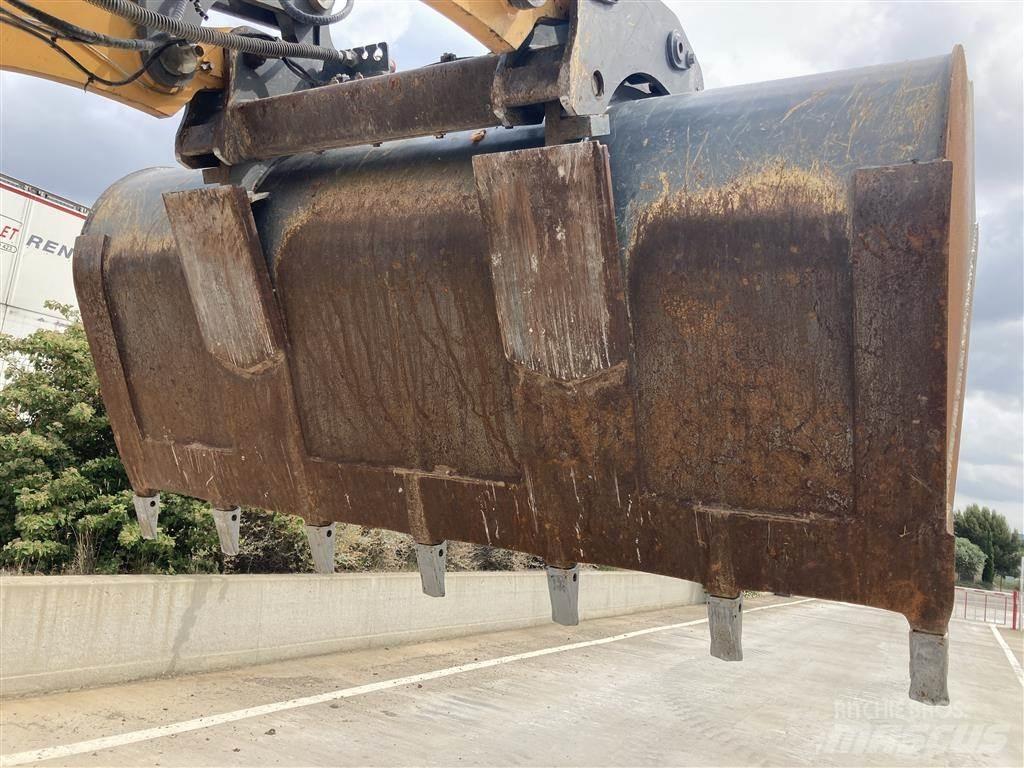 Liebherr L 526 Φορτωτές με λάστιχα (Τροχοφόροι)