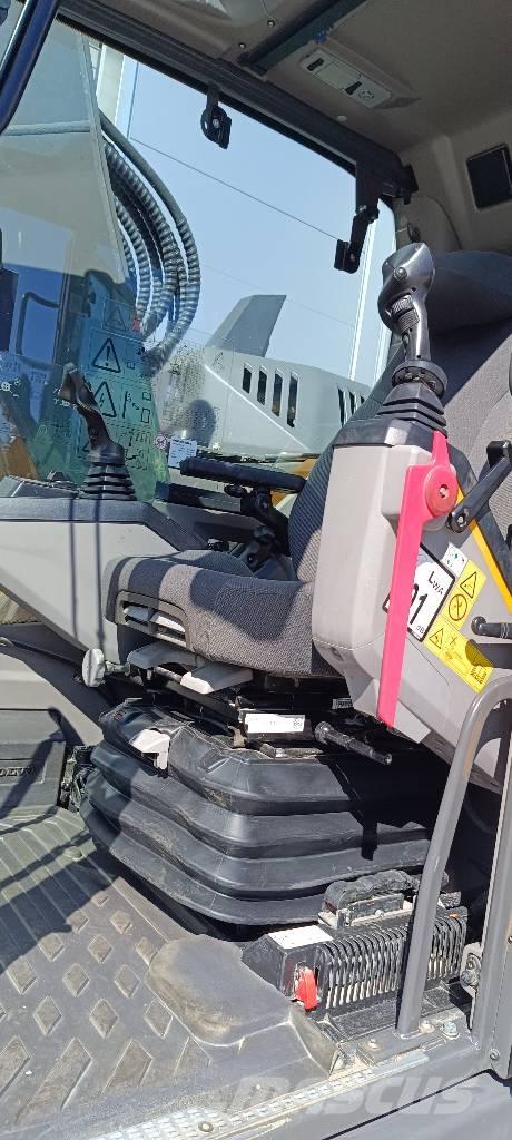 Volvo ECR235EL Εκσκαφείς με ερπύστριες