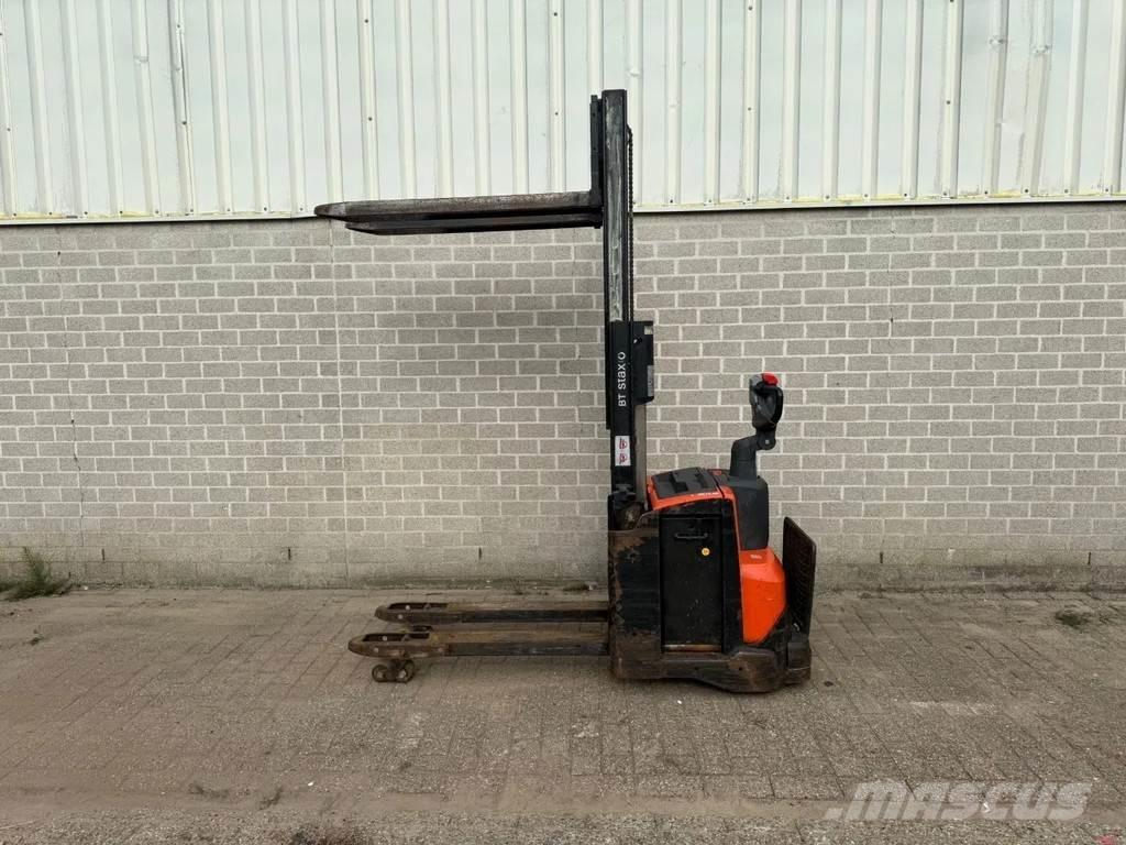BT SWE200D Παλετοφόρα πεζού χειριστή με ιστό