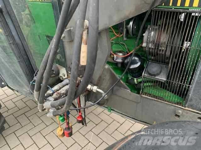 John Deere 2450 Τρακτέρ