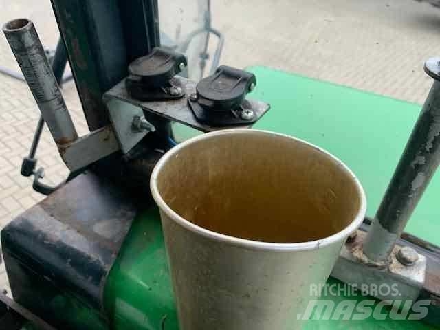 John Deere 2450 Τρακτέρ