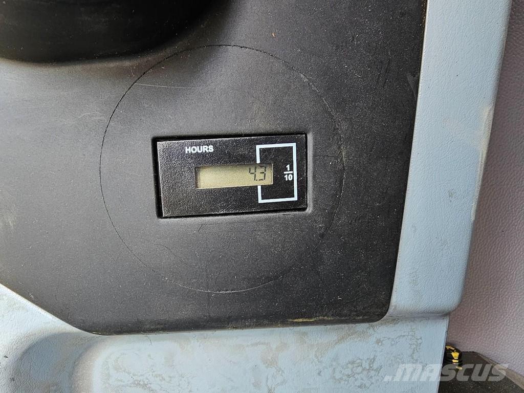 Hyundai R215L Εκσκαφείς με ερπύστριες