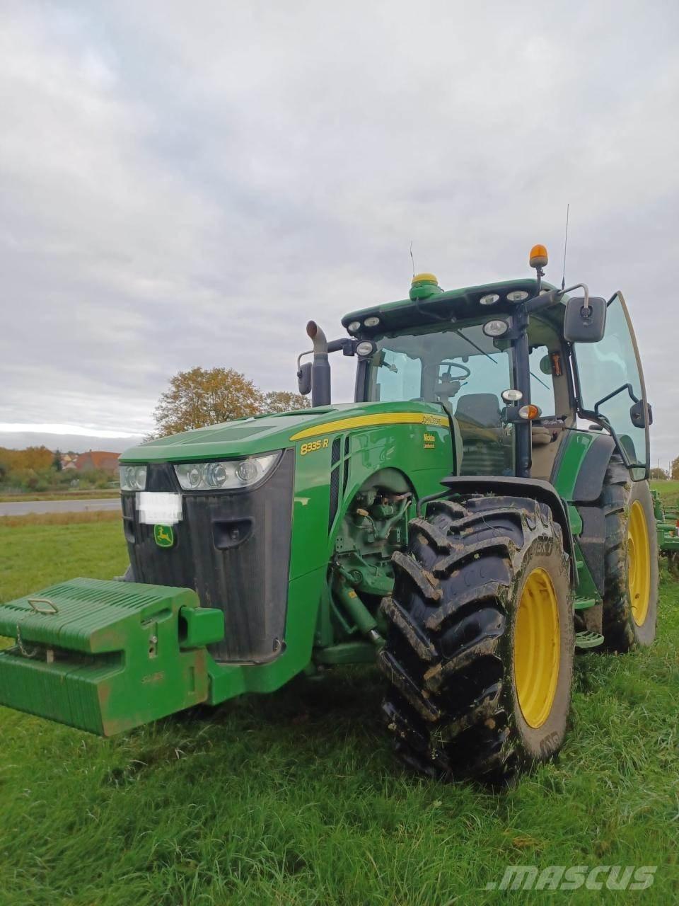 John Deere 8335R Τρακτέρ
