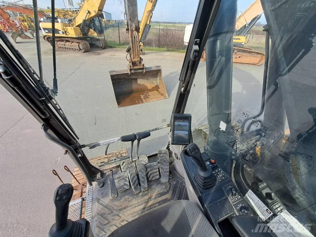 Volvo EC220EL Εκσκαφείς με ερπύστριες