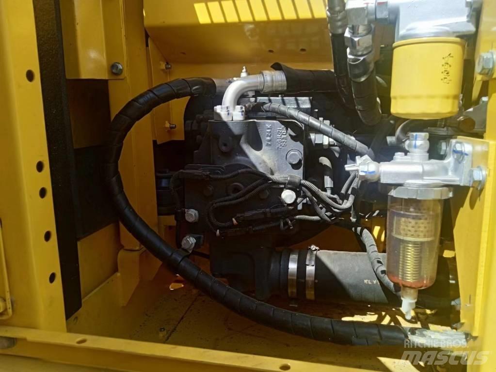 Komatsu PC130-7 Εκσκαφείς με ερπύστριες