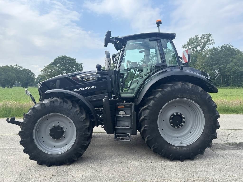 Deutz-Fahr 7250TTV Τρακτέρ