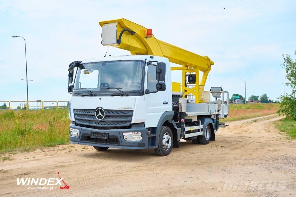 Palfinger P 300 KS Εναέριες πλατφόρμες τοποθετημένες σε φορτηγό