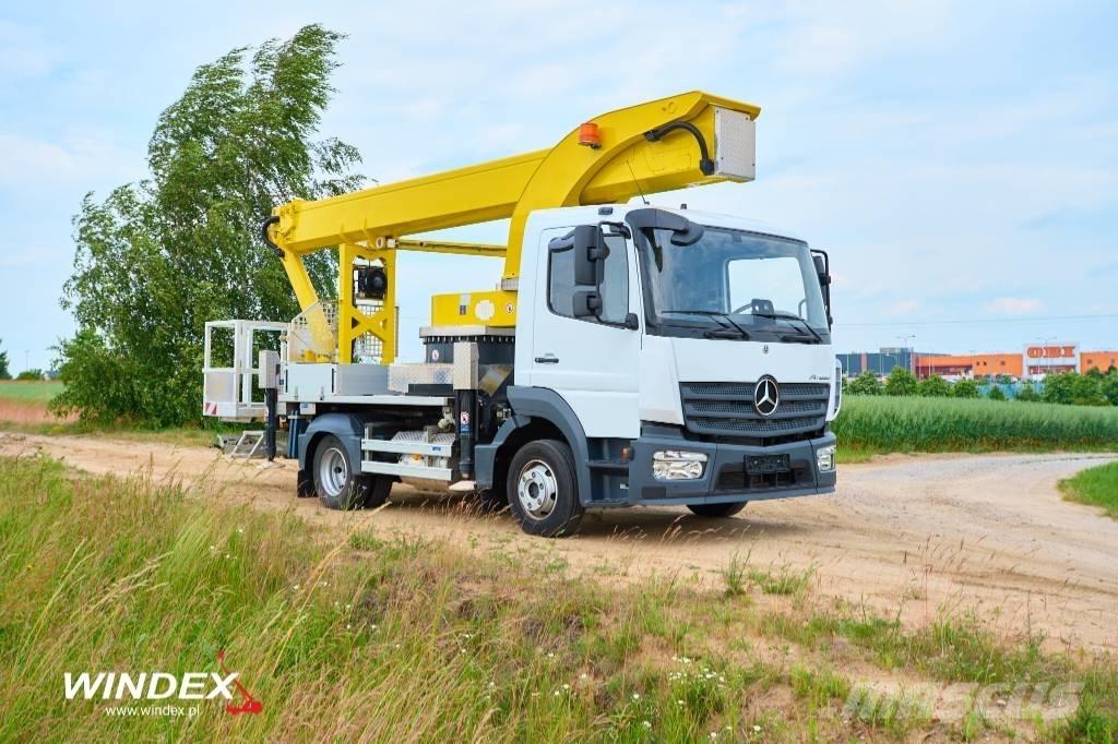 Palfinger P 300 KS Εναέριες πλατφόρμες τοποθετημένες σε φορτηγό