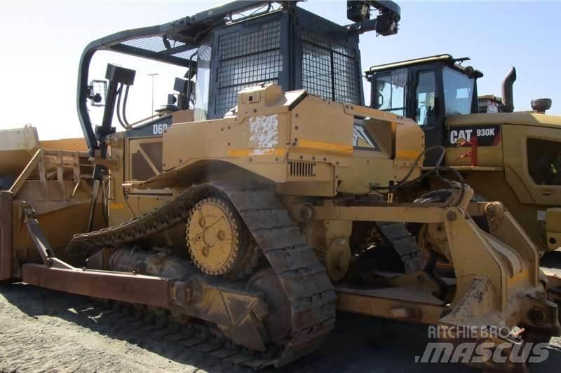 CAT D6R2 Μπουλντόζες με ερπύστριες