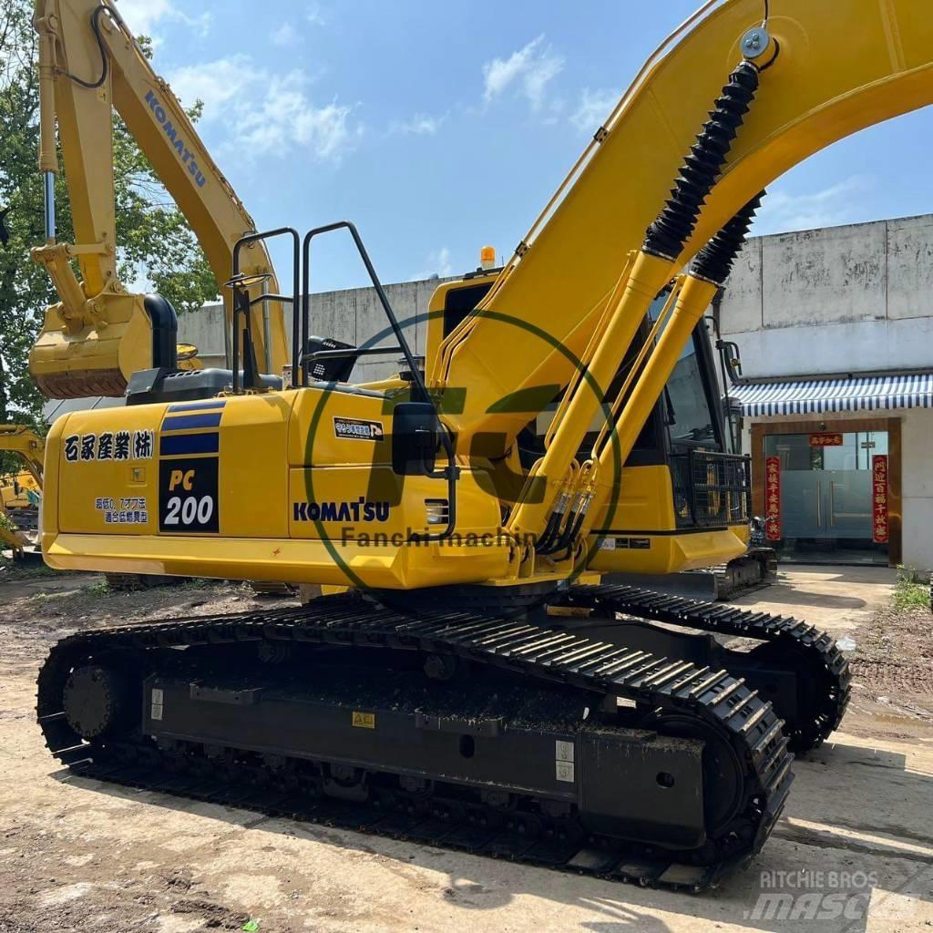 Komatsu PC 200 Εκσκαφείς με ερπύστριες