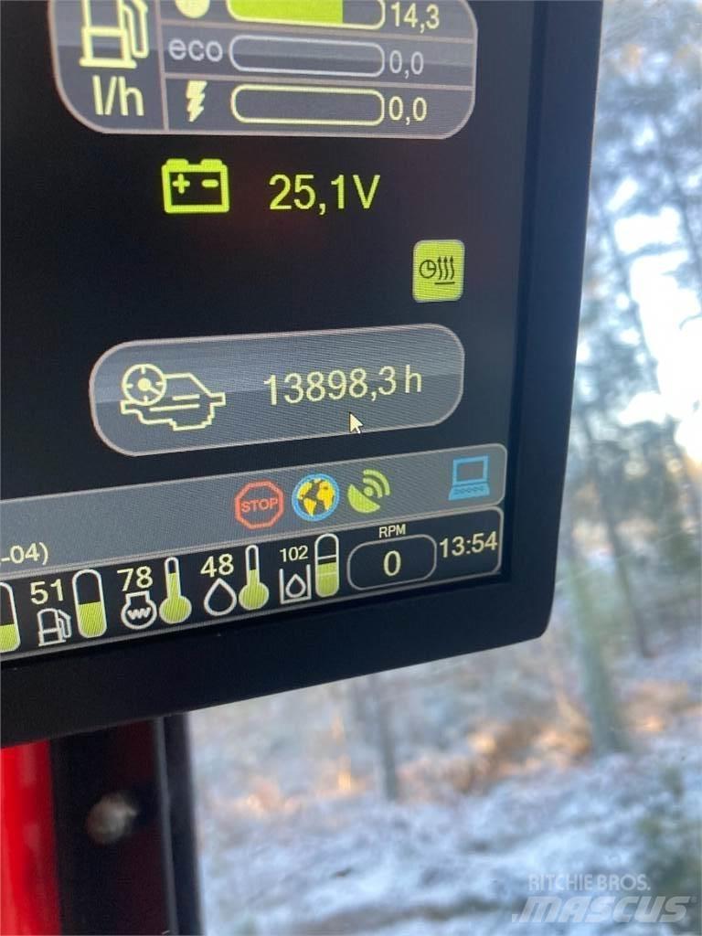 Komatsu 895 Μεταφορείς ξυλείας