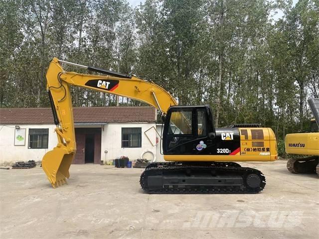 CAT 320D2 Εκσκαφείς με ερπύστριες