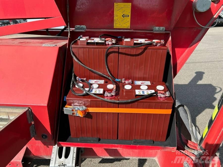 Denka-Lift DL 30 Εναέριες πλατφόρμες τοποθετημένες σε ρυμούλκα