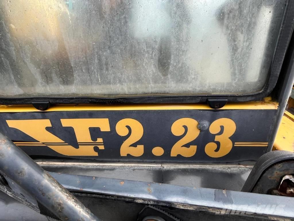 Venieri 2.23 Εκσκαφείς Φορτωτές τύπου JCB