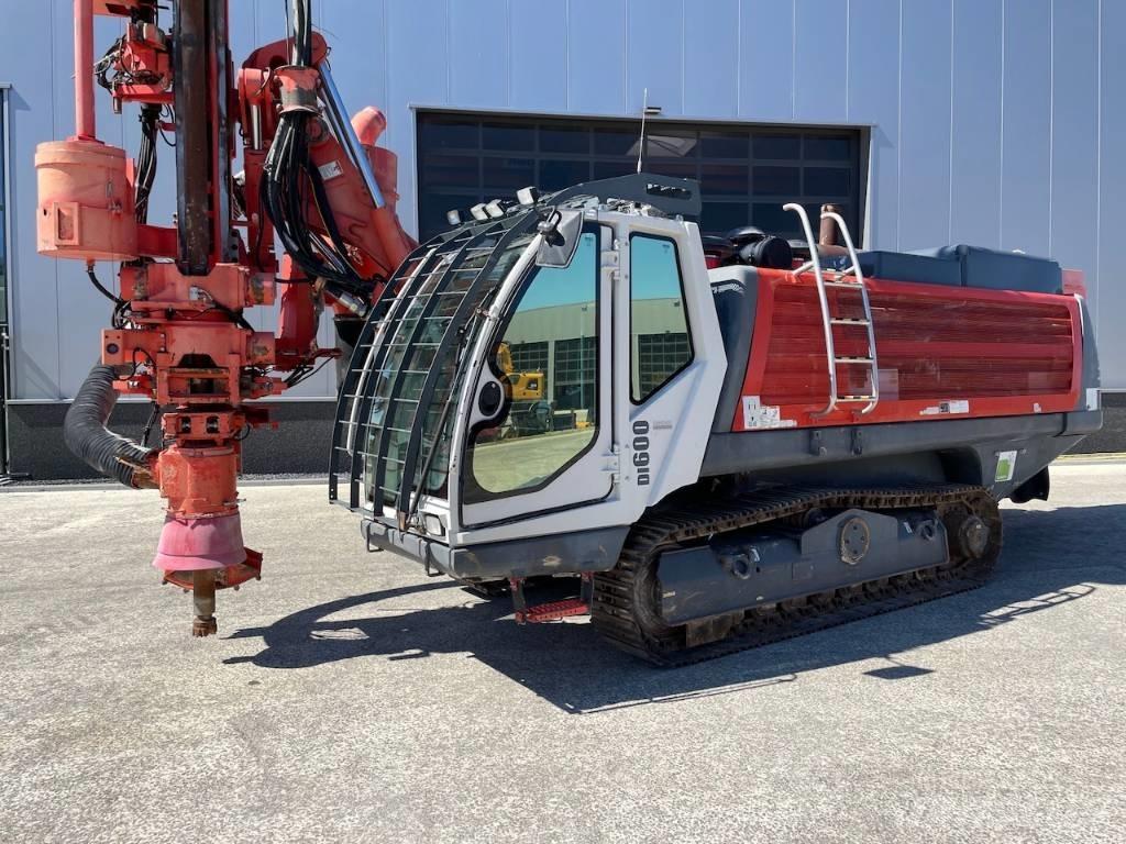 Sandvik DI 600 Εξοπλισμός επιφανειακών γεωτρήσεων