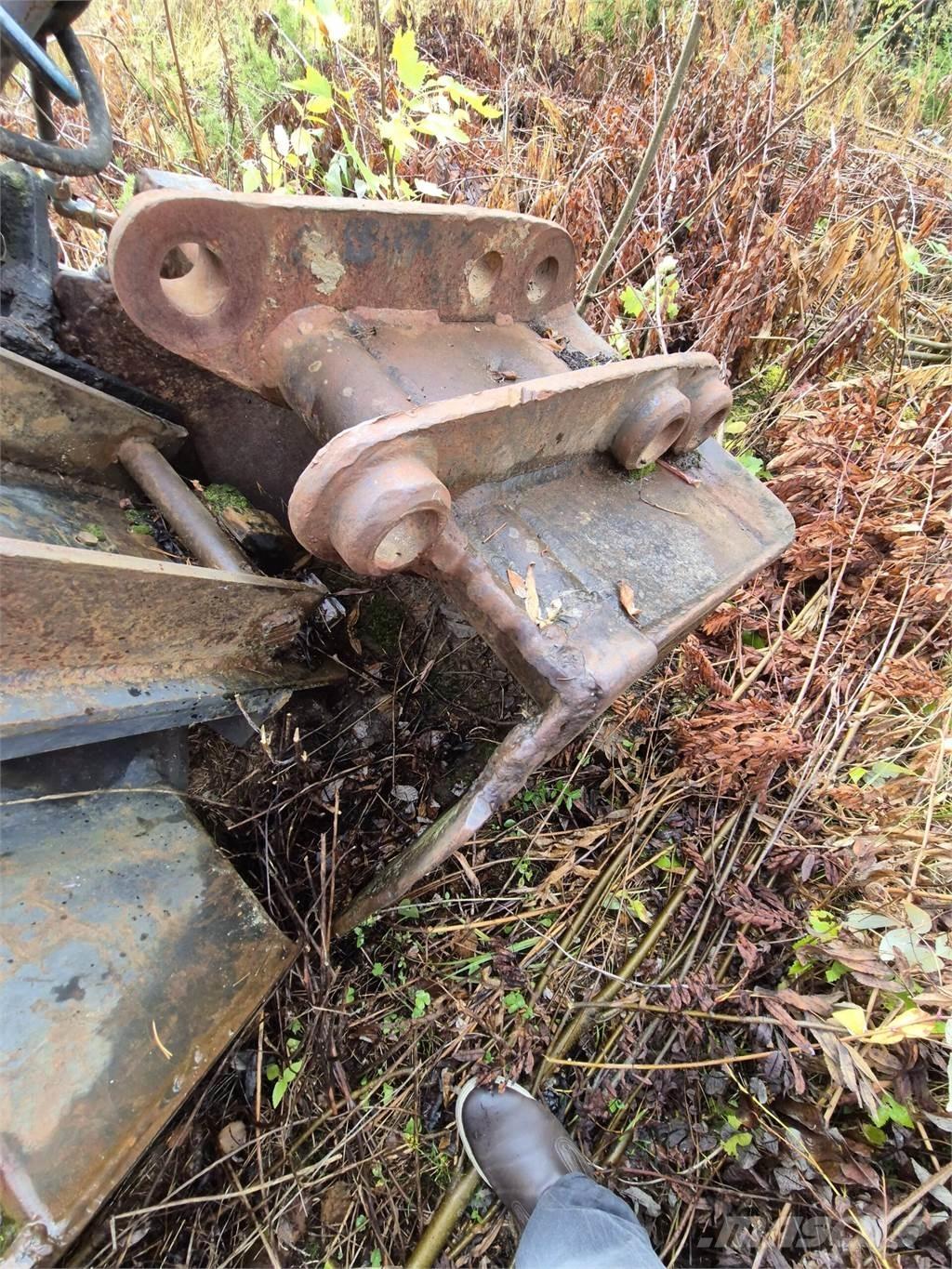  Kuokkakauha 700mm Κουβάδες