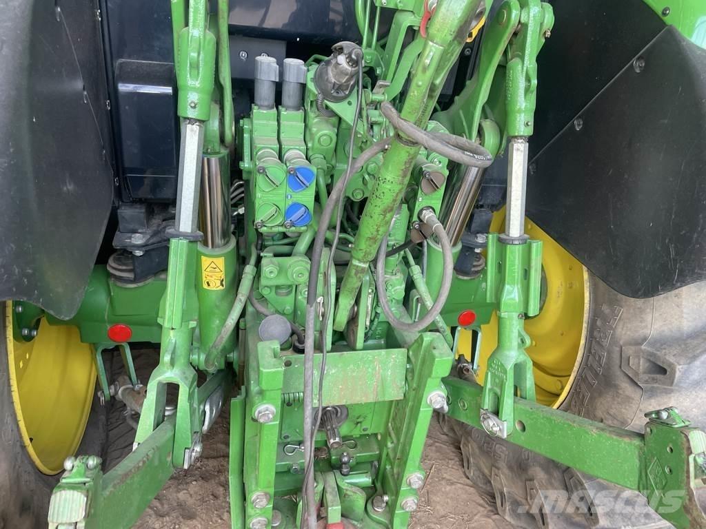 John Deere 6110M Τρακτέρ