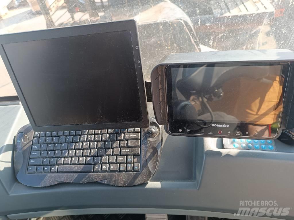 Komatsu KOMATSU 845 Μεταφορείς ξυλείας