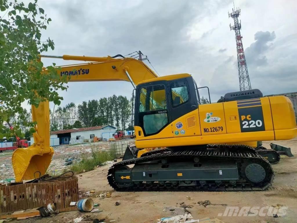 Komatsu PC 220 Εκσκαφείς με ερπύστριες