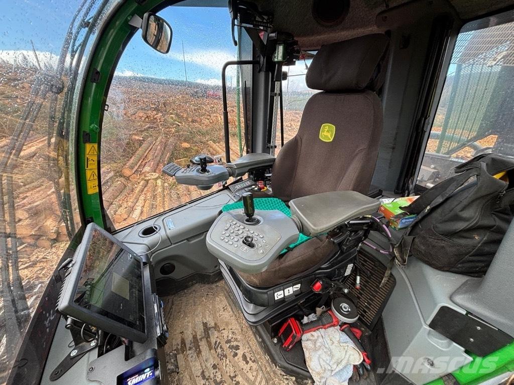 John Deere 1270G 8WD Θεριζοαλωνιστικές μηχανές