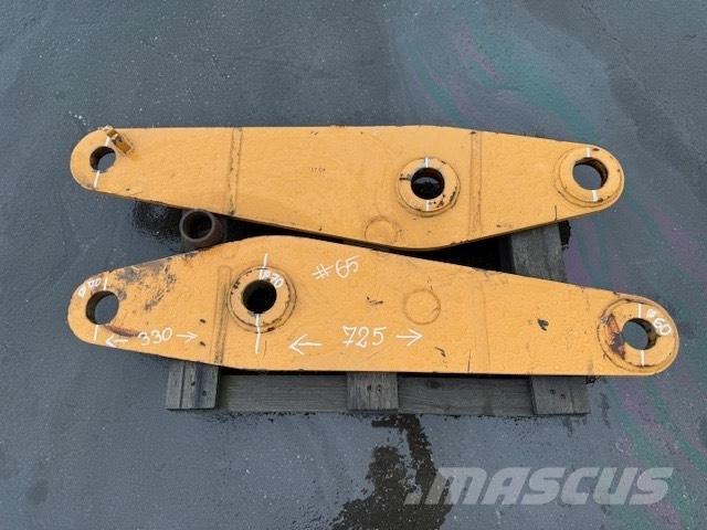 CNH BUCKET LINK Κουβάδες