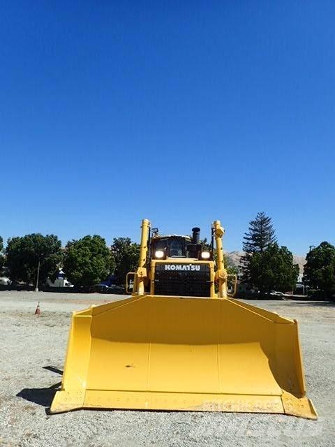 Komatsu D155AXi-8 Μπουλντόζες με ερπύστριες