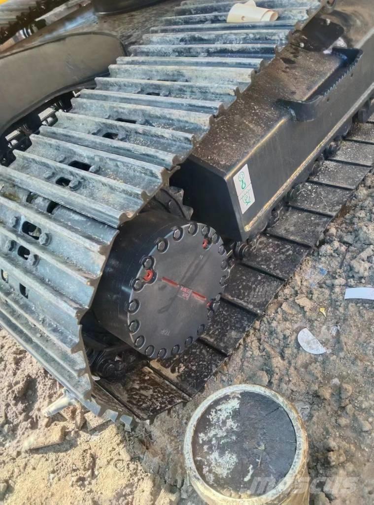 Komatsu PC 220-8 Εκσκαφείς με ερπύστριες
