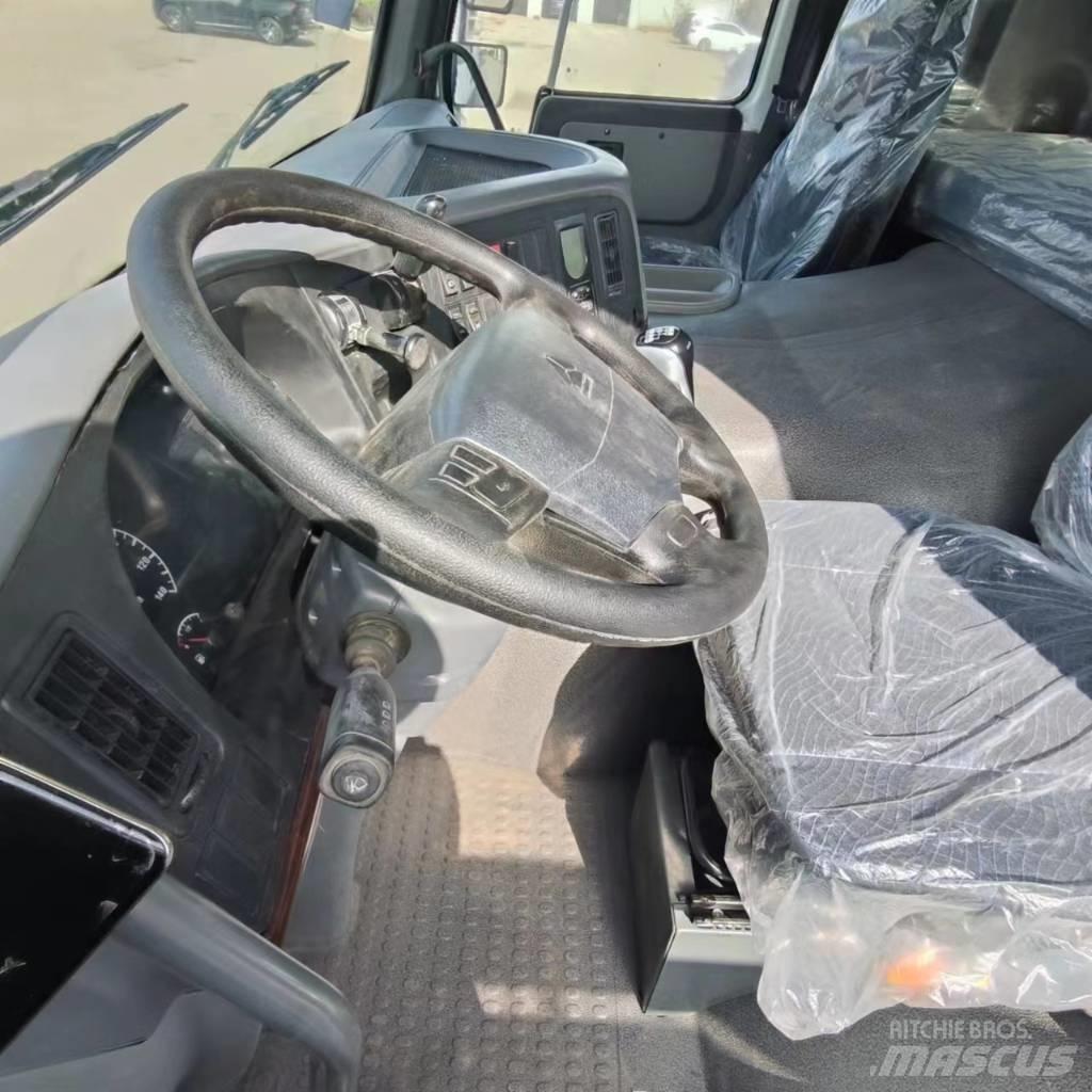 Howo Tractor 375 Τράκτορες
