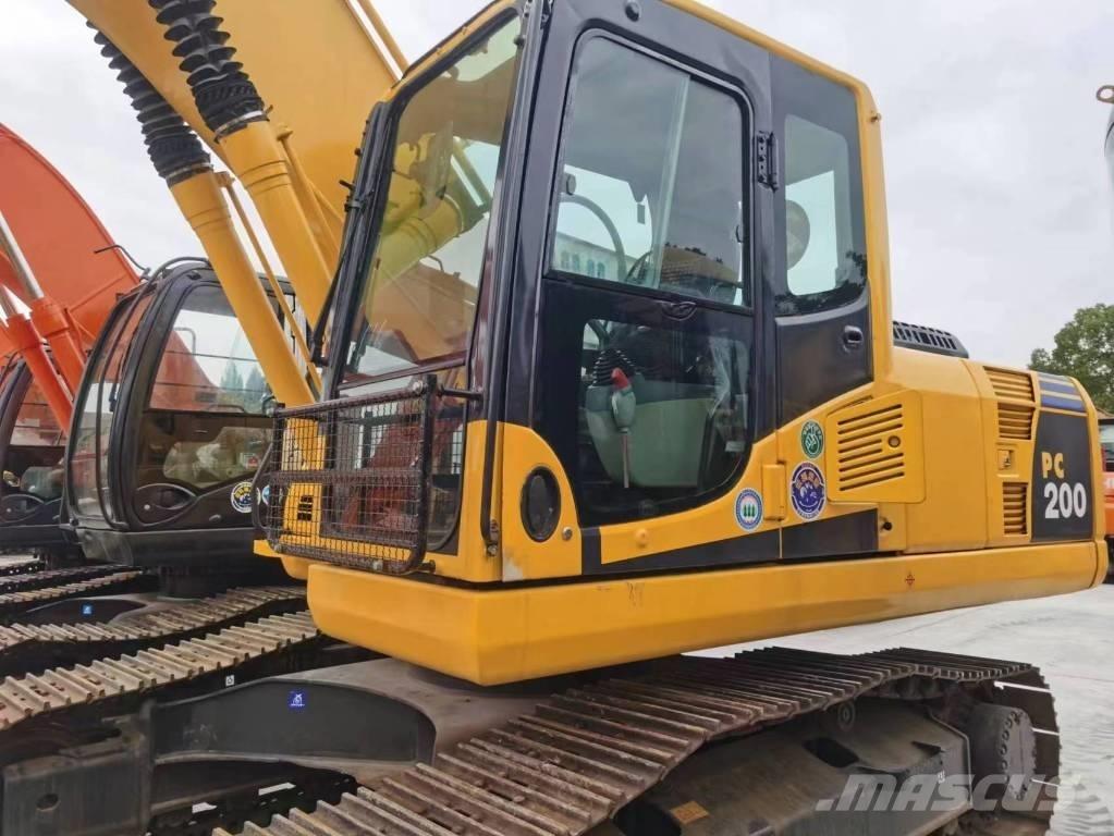 Komatsu PC 200-8 Εκσκαφείς με ερπύστριες