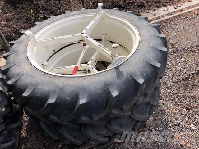 Pirelli 13.6 R38 Ελαστικά και ζάντες