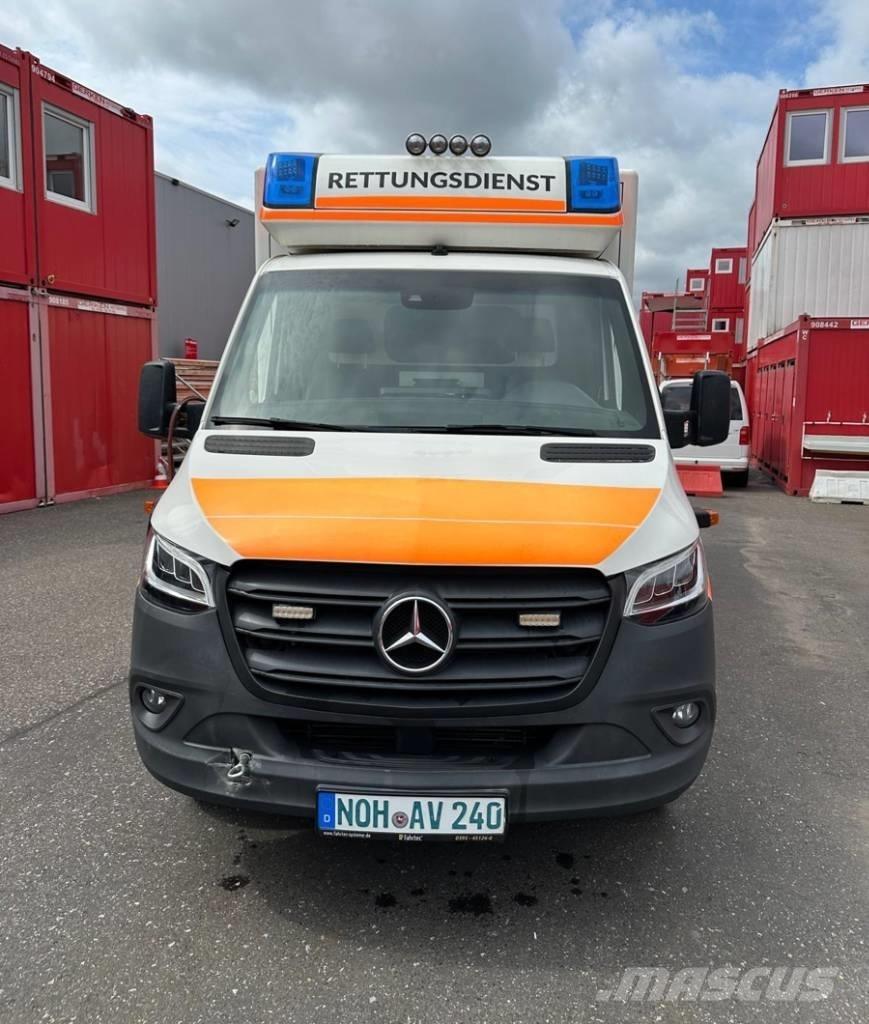 Mercedes-Benz 1000 Ασθενοφόρα