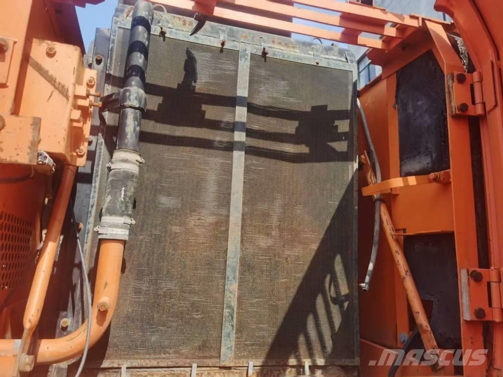 Doosan DH 210 W-7 Εκσκαφείς με τροχούς - λάστιχα