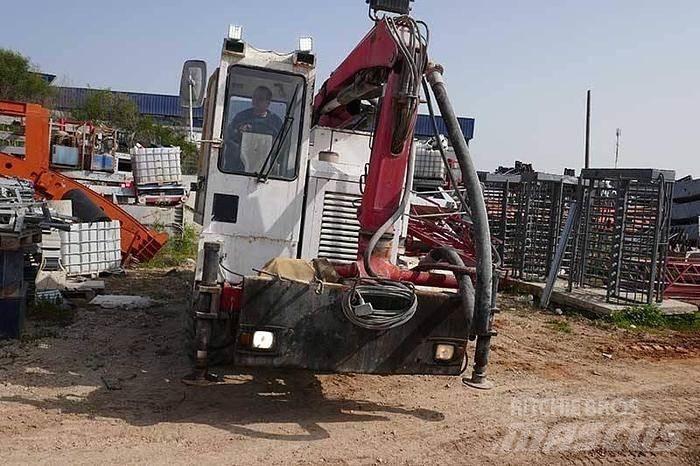 Titan IS26 Μηχανές πετρών σκυροδέματος