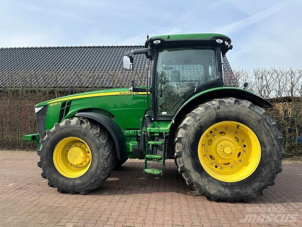 John Deere 8335R Τρακτέρ