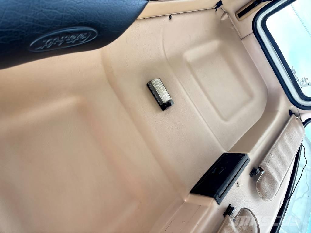 Mack Granite Φορτηγά με γερανό & γάτζο