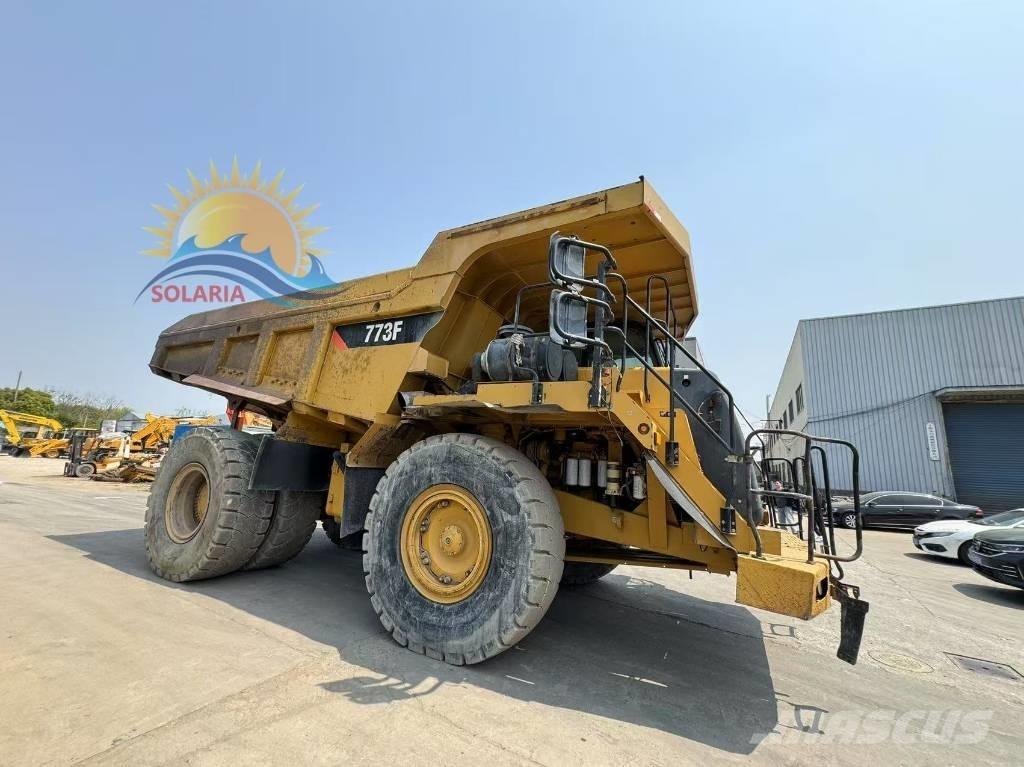 CAT 773 F Σπαστό Dump Truck ADT