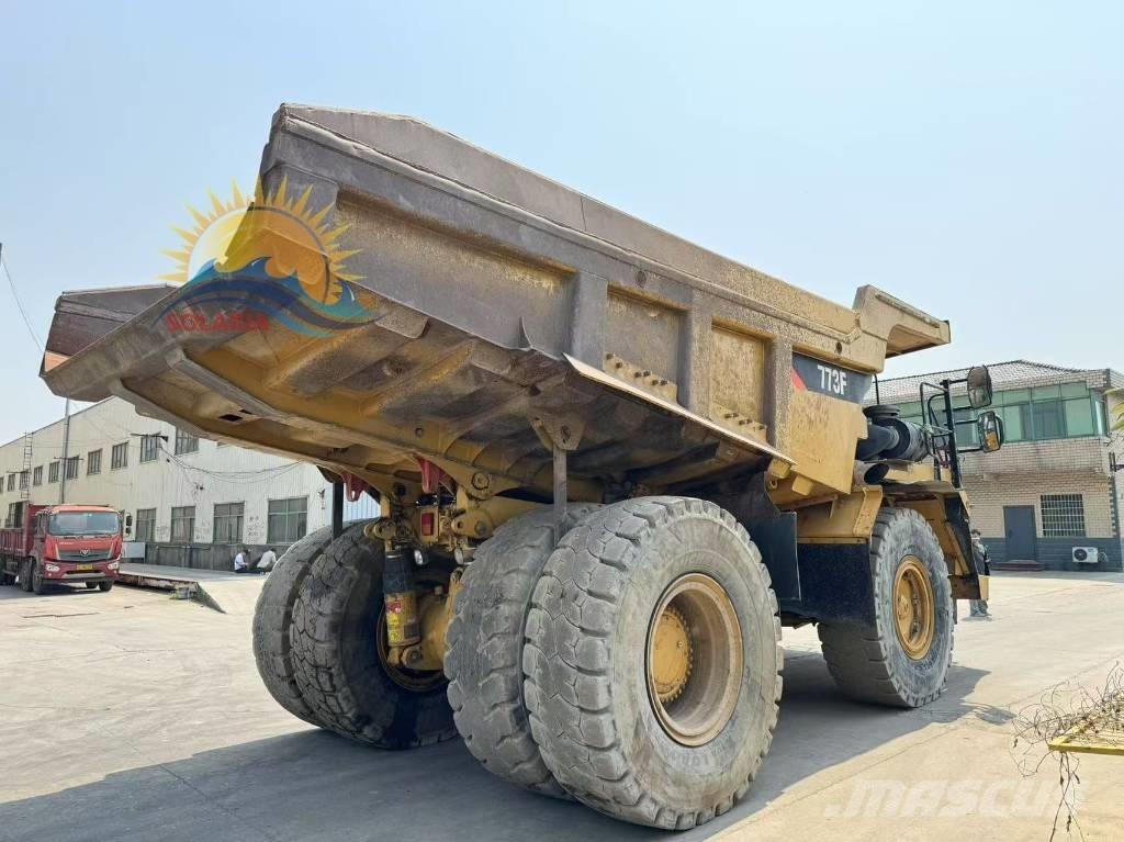 CAT 773 F Σπαστό Dump Truck ADT