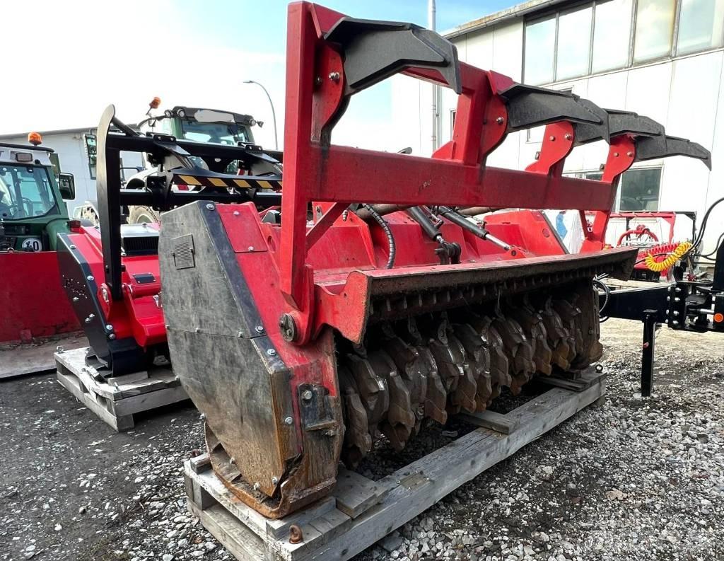 PRINOTH M700 Καταστροφέας κλαδιών